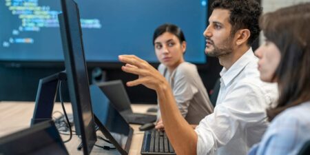 More hiring managers want you to prove you’re good with AI during interviews More hiring managers want you to prove you’re good with AI during interviews