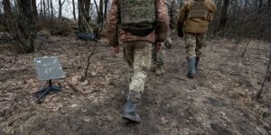 SpaceX has a new way to block Russian Starlink access, and Ukrainians are hailing it as a ‘catastrophe’ for Moscow