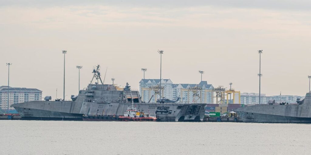 2 of the US’ 3 mine-hunting ships assigned to the Middle East were just seen in Asia 2 of the US’ 3 mine-hunting ships assigned to the Middle East were just seen in Asia