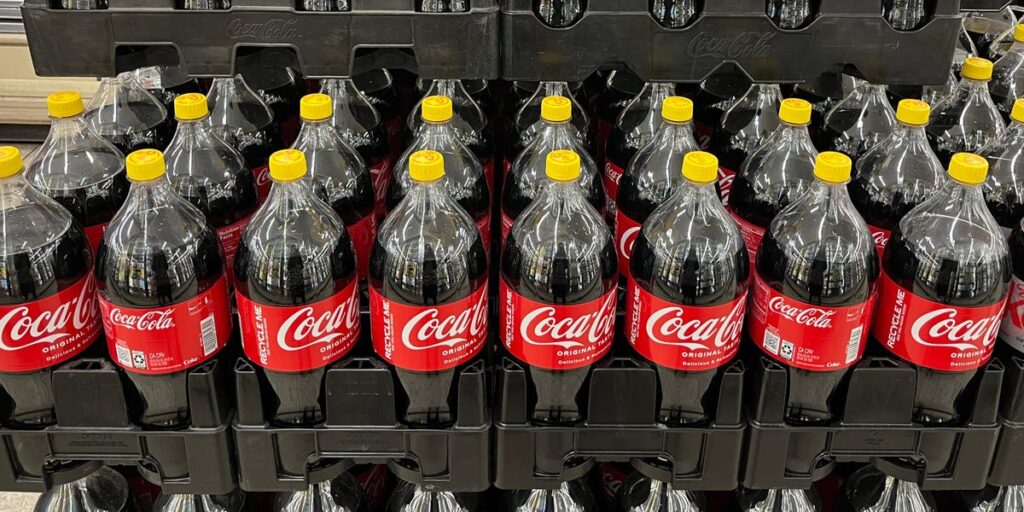 Here’s why Coca-Cola bottles have yellow caps right now Here’s why Coca-Cola bottles have yellow caps right now