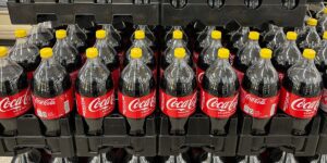 Here’s why Coca-Cola bottles have yellow caps right now Here’s why Coca-Cola bottles have yellow caps right now