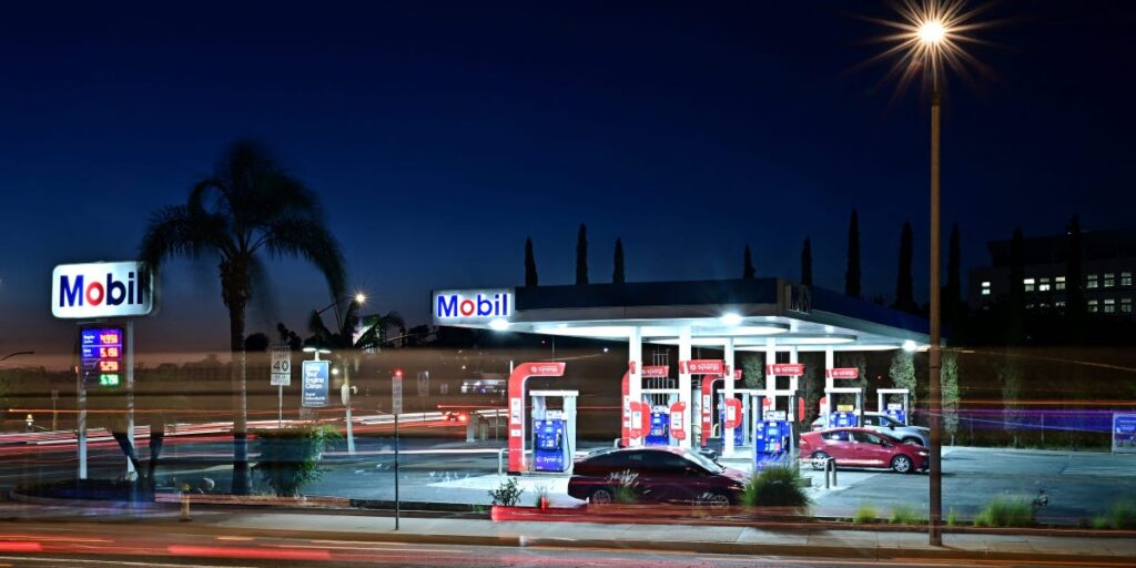 America’s average gas price saw its largest single-day jump in 4 years