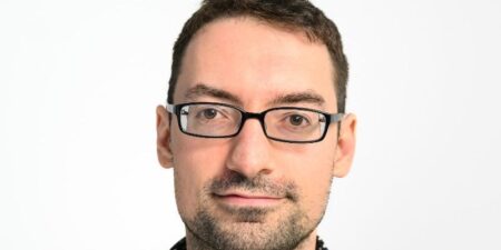 I’m an AI engineer at HubSpot. This résumé hack helped me transition from software engineering.