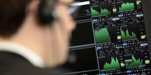 This new hedge fund trying to deliver big returns without expensive PMs has lost money since it launched last summer