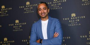 Billionaire investor Chamath Palihapitiya sparred with an X user over an investment loss — then offered to fund his daughters’ college