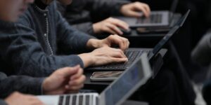 How to use AI without getting dumber, according to a serial entrepreneur