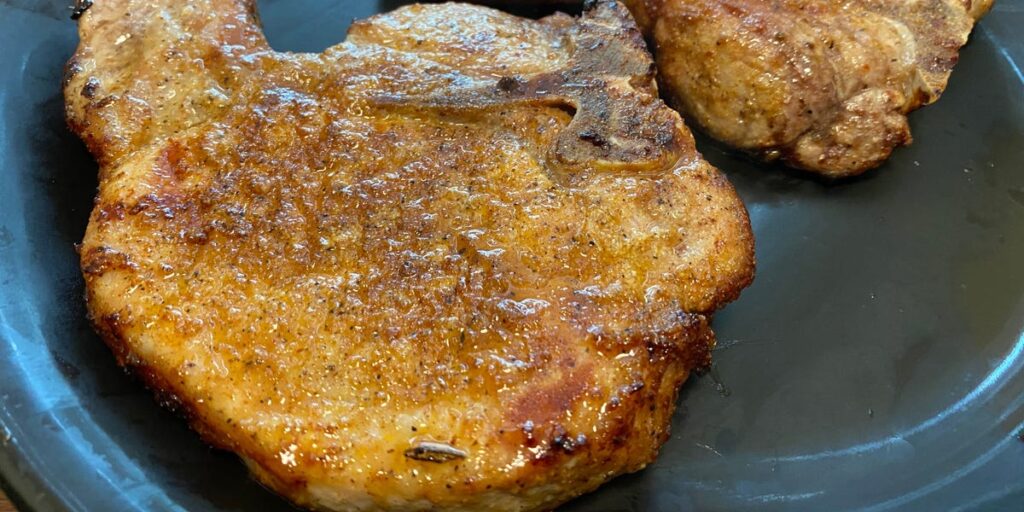 I made 3-ingredient pork chops in my air fryer. They were so tasty and easy to make that I won’t use my oven again. I made 3-ingredient pork chops in my air fryer. They were so tasty and easy to make that I won’t use my oven again.