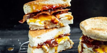 I made a Michelin-starred chef’s version of a McDonald’s McMuffin. It only took 10 minutes and tasted way better than the original. I made a Michelin-starred chef’s version of a McDonald’s McMuffin. It only took 10 minutes and tasted way better than the original.