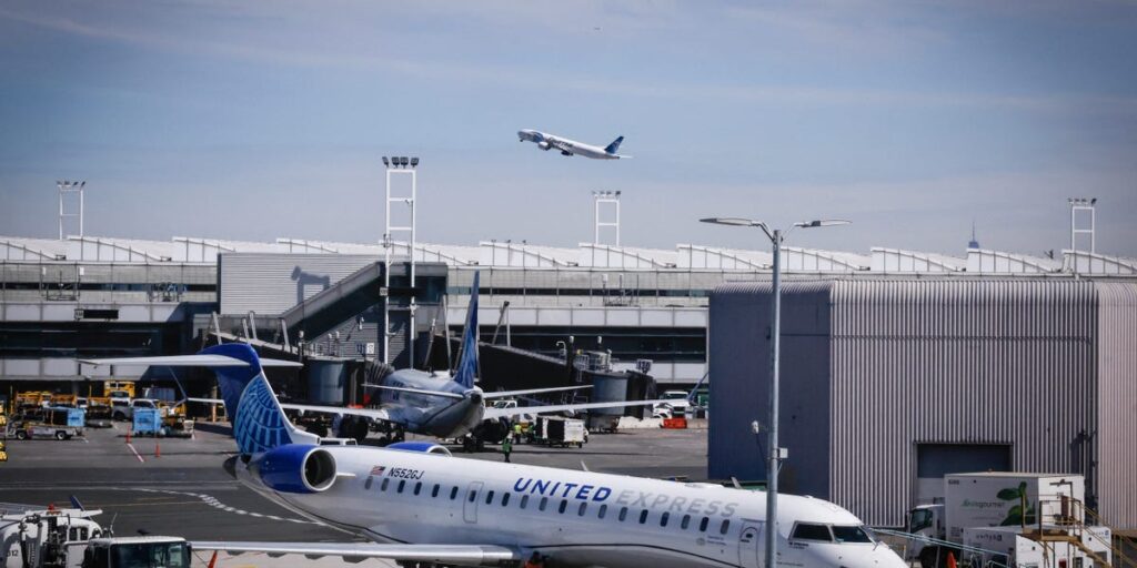 Newark flights briefly suspended after control tower was evacuated due to smoke Newark flights briefly suspended after control tower was evacuated due to smoke