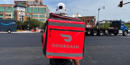 DoorDash is giving drivers gas ‘relief payments’ as prices at the pump near  a gallon