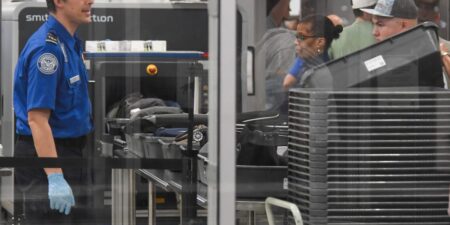 Do you have what it takes to be a TSA agent? Take our quiz on what gets through airport security.