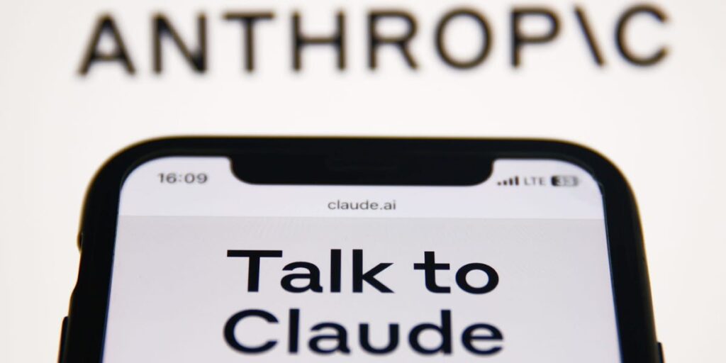 Anthropic is seizing the moment by promoting how easy it is to switch to Claude Anthropic is seizing the moment by promoting how easy it is to switch to Claude