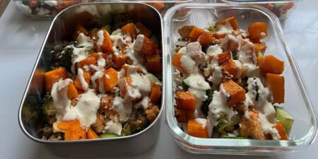 I eat the same dietitian-approved lunch almost every day. It’s got protein and fiber — and it’s a breeze to prep in advance