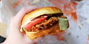 I tried chicken sandwiches from 5 fast-food chains. The best one surprised me.