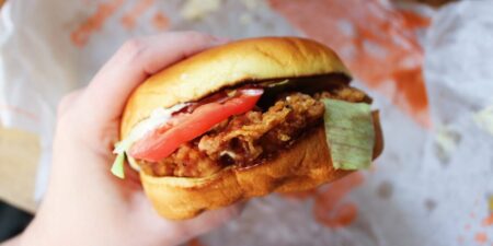 I tried chicken sandwiches from 5 fast-food chains. The best one surprised me.