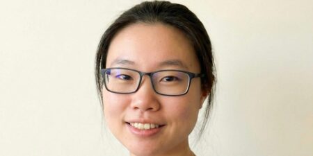 I’m an Amazon tech lead who got promoted by building AI products. Here are my top vibe coding tips.