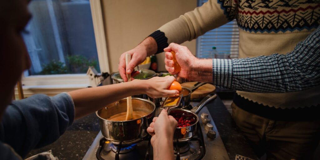 I’m polyamorous and my 2 partners and I live with our kids. Here’s how we navigate coparenting together.