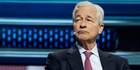 Inside JPMorgan’s push for AI adoption among its sprawling software engineering ranks Inside JPMorgan’s push for AI adoption among its sprawling software engineering ranks