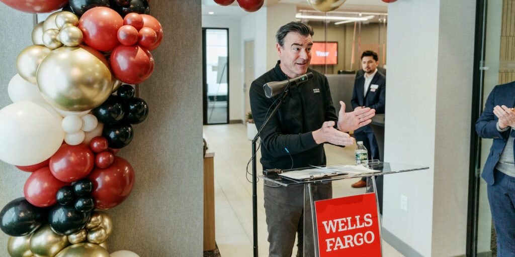 Wells Fargo’s head of AI shares his playbook for staying in demand as banks weigh what the tech means for head count Wells Fargo’s head of AI shares his playbook for staying in demand as banks weigh what the tech means for head count