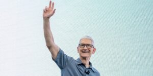 What smart people are saying about Tim Cook’s legacy at Apple