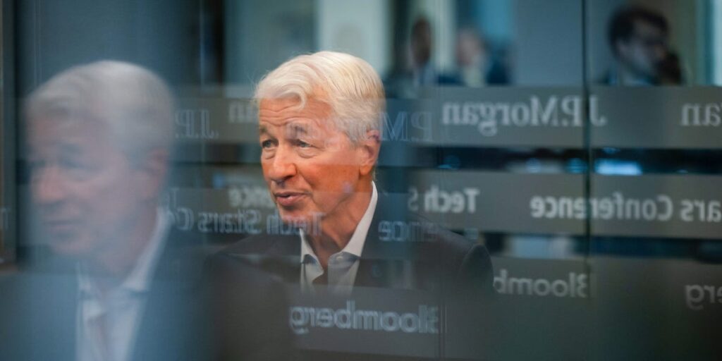 Inside the dashboards JPMorgan is using to track and rank engineers’ AI use
