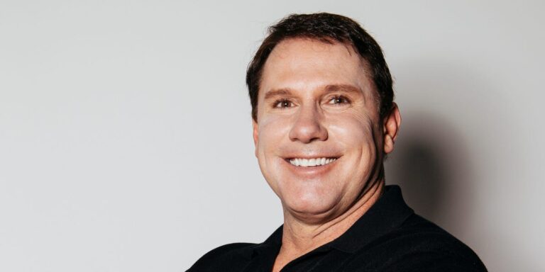 The 5 best Nicholas Sparks books — and 5 you can skip