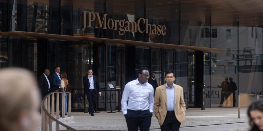 JPMorgan promoted 135 execs to managing director in banking and markets — see the list