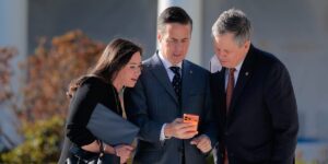 Senators just banned themselves — and their staff — from trading on prediction markets