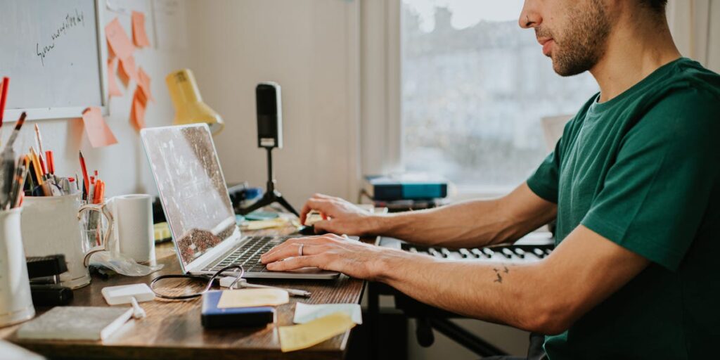 A millennial made 0K working 3 remote jobs — until the job market turned against him: ‘It was great until it wasn’t’ A millennial made 0K working 3 remote jobs — until the job market turned against him: ‘It was great until it wasn’t’