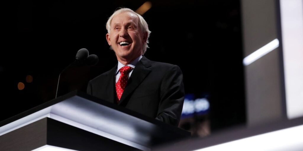 NFL legend and investor says Apple’s new CEO should follow the advice Steve Jobs once gave Tim Cook