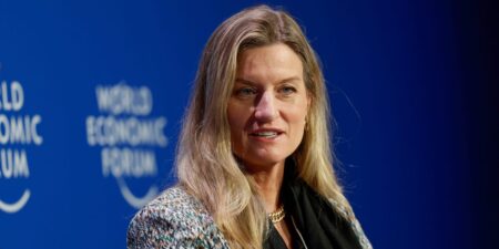 24 retail CEOs made as much in a day as their typical employee earned in a year — and a big one didn’t 24 retail CEOs made as much in a day as their typical employee earned in a year — and a big one didn’t