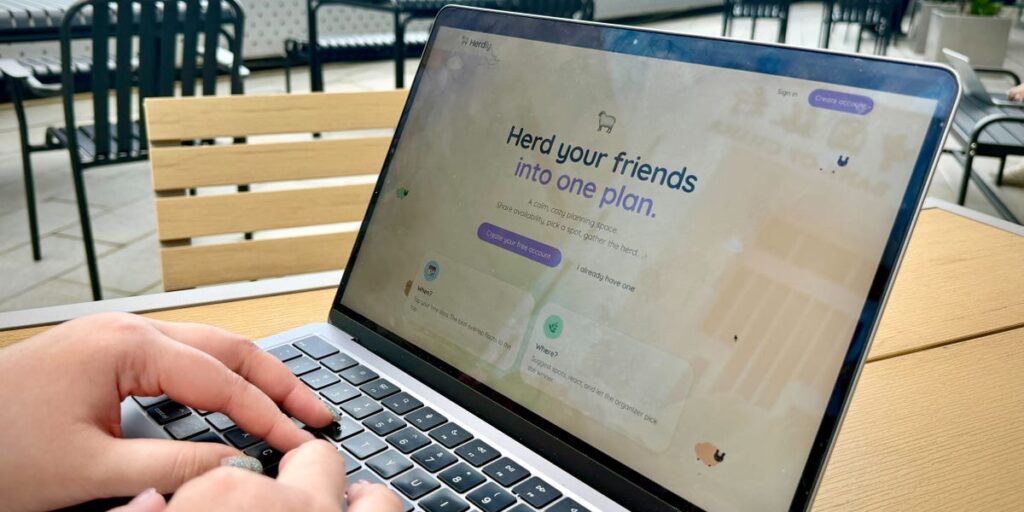 I used AI to code a scheduling app in minutes. It was easy, but it shouldn’t worry software companies.