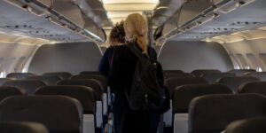 I’m a former flight attendant. Here are 12 ways I’ve watched passengers ruin their experience on long-haul flights