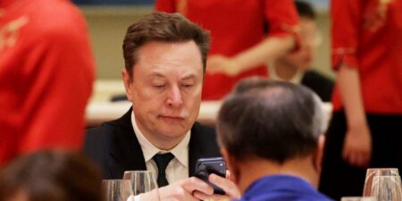 Elon Musk says he’s personally reviewing job applications as SpaceX ramps up hiring