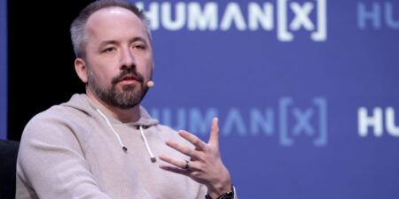 Read the Dropbox memos about CEO Drew Houston’s plan to train his replacement and step down Read the Dropbox memos about CEO Drew Houston’s plan to train his replacement and step down