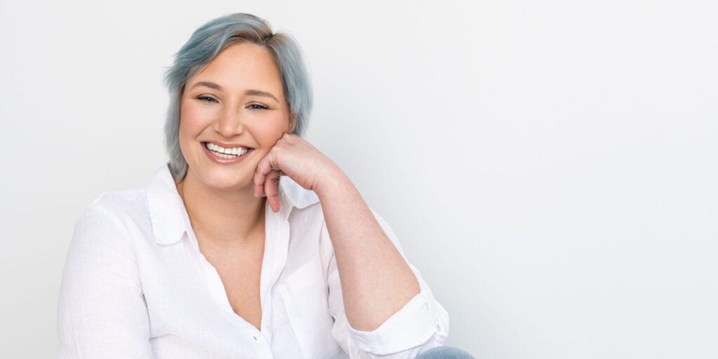 A 27-year-old woman with extreme cramping lied about having a common colon cancer symptom to get screened sooner. She was later diagnosed at stage 4.