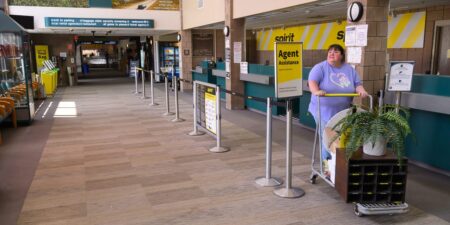 See the list of 17 routes that lost all air service after Spirit collapsed, with 1 airport completely abandoned