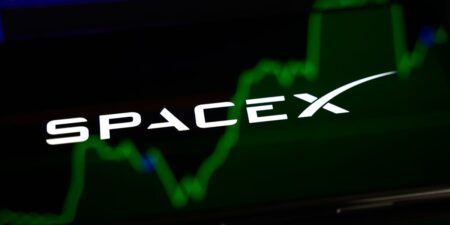 SpaceX wants to raise  billion for a record-setting IPO
