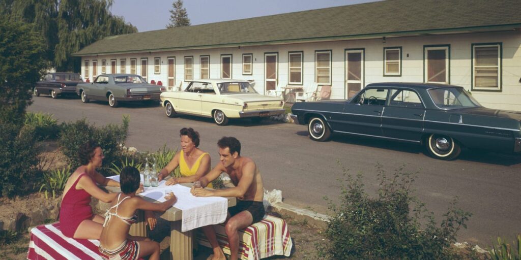 Vintage photos show road trips in the 1960s, when the interstate boom changed how Americans vacationed