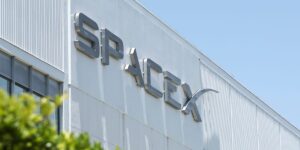 Google to pay SpaceX 0 million a month for compute capacity