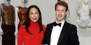Mark Zuckerberg is a certified watch guy. His collection ranges from a 0 Casio to multimillion-dollar timepieces. Mark Zuckerberg is a certified watch guy. His collection ranges from a 0 Casio to multimillion-dollar timepieces.