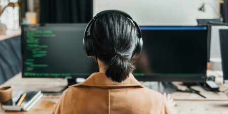 How people secretly working multiple full-time jobs are dodging RTO, layoffs, and employee tracking. How people secretly working multiple full-time jobs are dodging RTO, layoffs, and employee tracking.