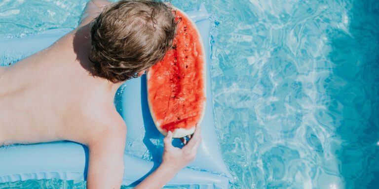I love hosting pool parties, but it’s expensive. 1 rule keeps me from going broke over summer. I love hosting pool parties, but it’s expensive. 1 rule keeps me from going broke over summer.