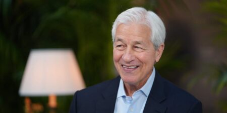 Jamie Dimon is throwing a party to woo SpaceX employees who just struck it rich