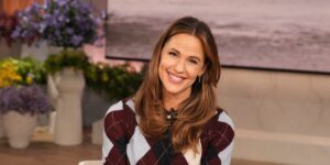 Jennifer Garner says she doesn’t apologize to her kids for working: ‘I’m still their mom’