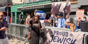 Protesters gather at Williamsburg location of coffee chain that banned Rep. Dan Goldman over his Israel stance Protesters gather at Williamsburg location of coffee chain that banned Rep. Dan Goldman over his Israel stance