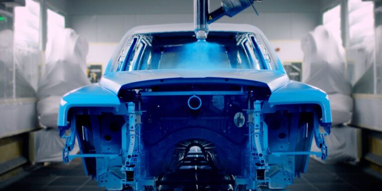 Why the Ultrarich Spend Millions on Custom Rolls-Royces Why the Ultrarich Spend Millions on Custom Rolls-Royces