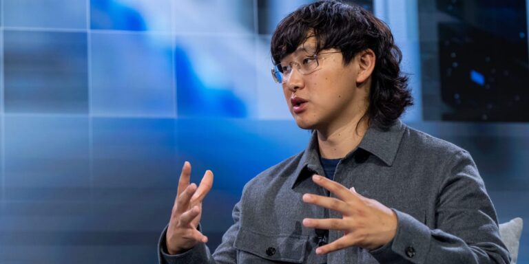 Alexandr Wang says startups supercharged by AI can now pick ‘Goliath versus Goliath’ fights
