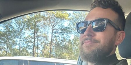 A financially independent millennial breaks down 4 ways to bring in cash, and shares the easiest type of hustle to start with A financially independent millennial breaks down 4 ways to bring in cash, and shares the easiest type of hustle to start with