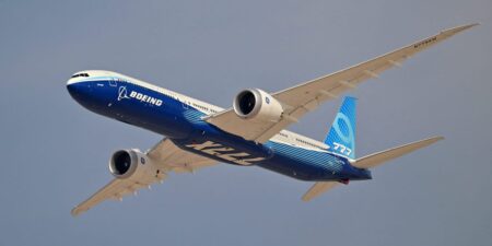 Airlines are still willing to bet on Boeing, and the biggest aviation show of the year proves it